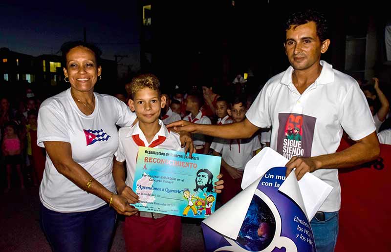 hcs homenaje de pioneros a CDR 5