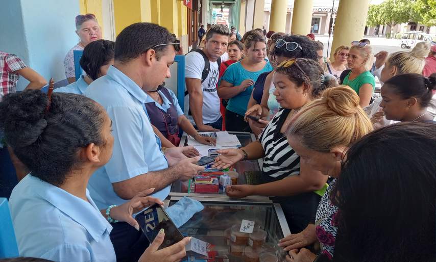 correos feria hlg f carlos rubio