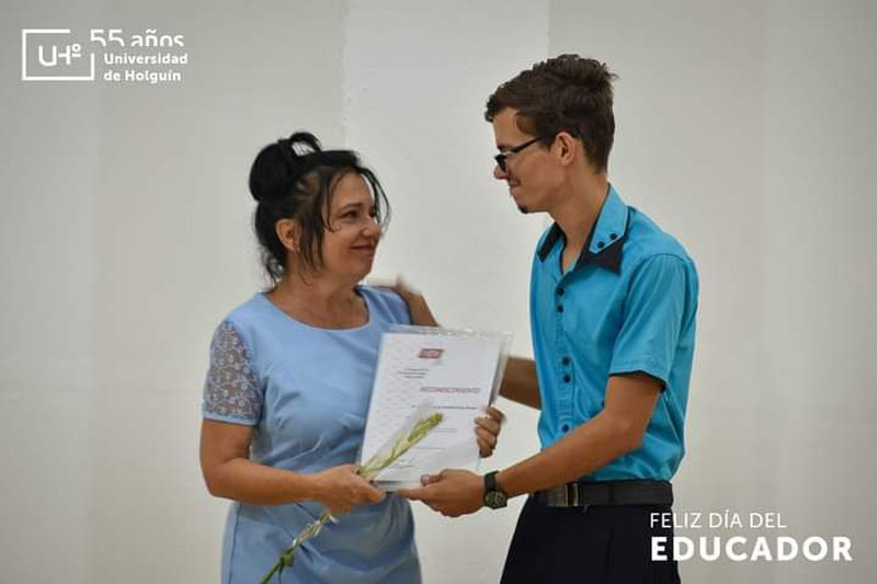 Fotos Perfil Institucional de la Universidad de Holguín diaeducador1