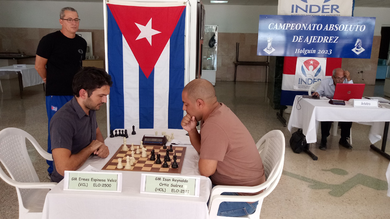 Histórico: Dos cubanos terminan en el podio del Campeonato de Ajedrez de  Estados Unidos