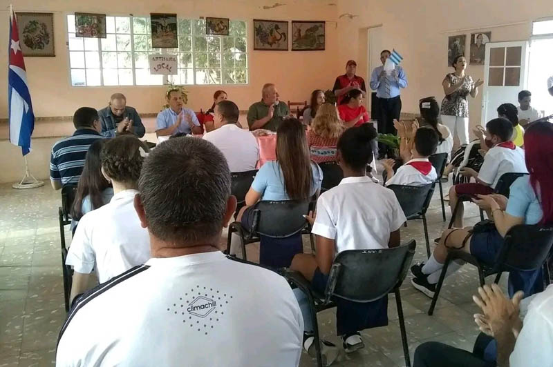 Fotos: Perfil de Twitter de Manuel Marrero. Marrero 1