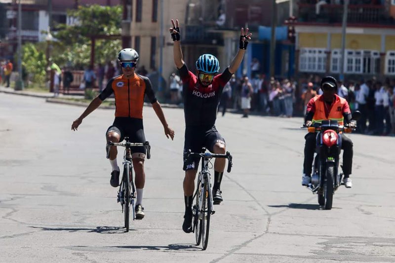 Vuelta a Oriente 01