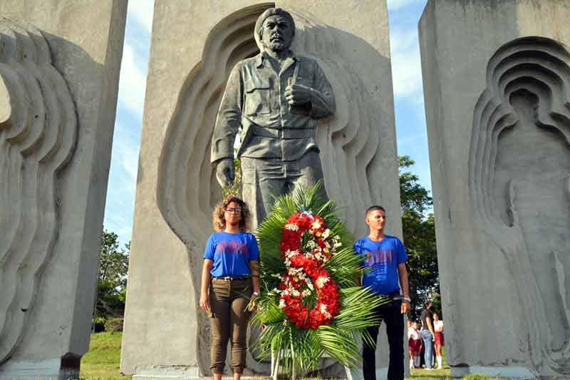 che maceo homenaje ATH 1