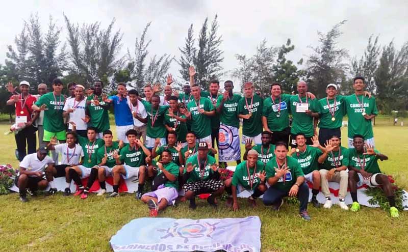 Los Marineros de Cienfuegos alcanzaron su quinta corona en estas justas. fútbol panteras Hg 1