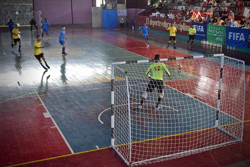 pumas futsal HCS 06