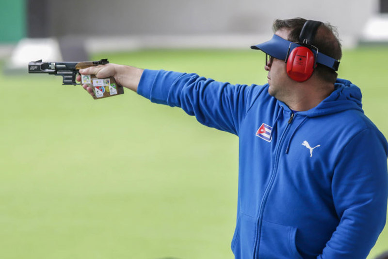 Leuris Pupo, doble medallista olímpico, es uno de los holguineros con más opciones para adjudicarse el oro, en pistola de tiro rápido. Foto: Archivo san salvador 4