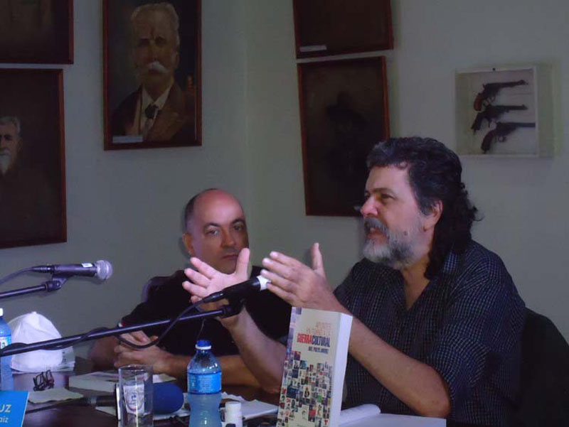 Abel Prieto presentó el libro Apuntes en torno a la Guerra Cultural (2018) Rom 18 7
