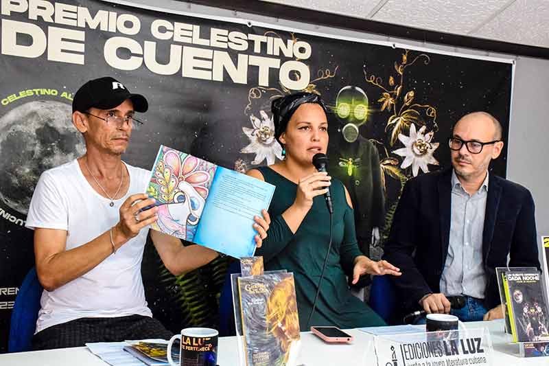 Fotos de la autora concurso celestino premios 2