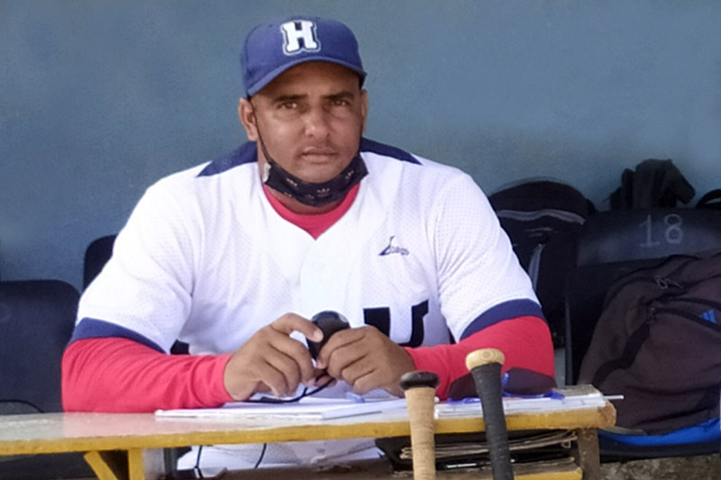 manager Lugdis Pineda 3