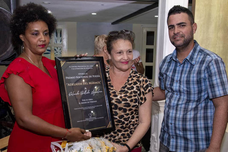 premio adelaida del mármol 1