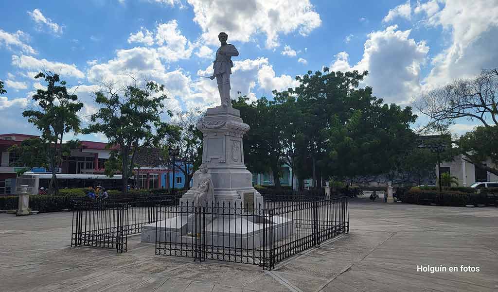 estatua julio grave de peralta 5