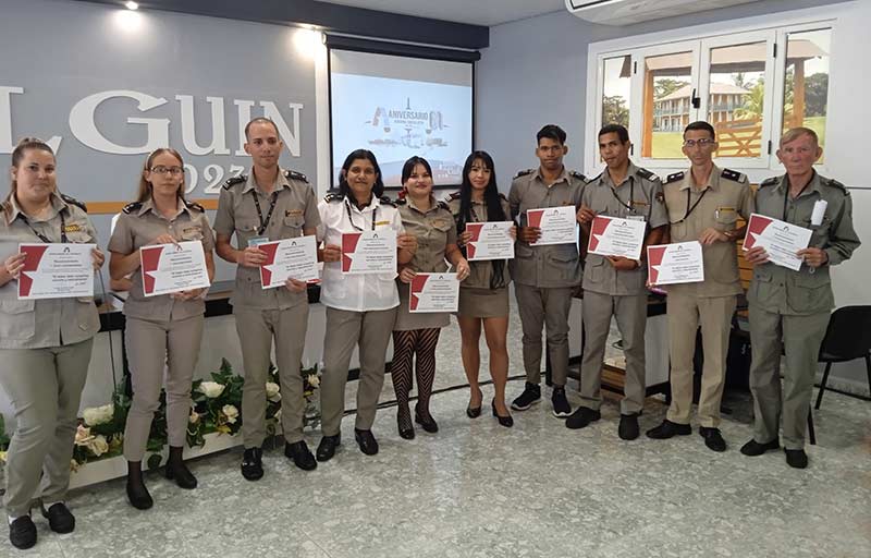 aduana aniversario Yanela 8