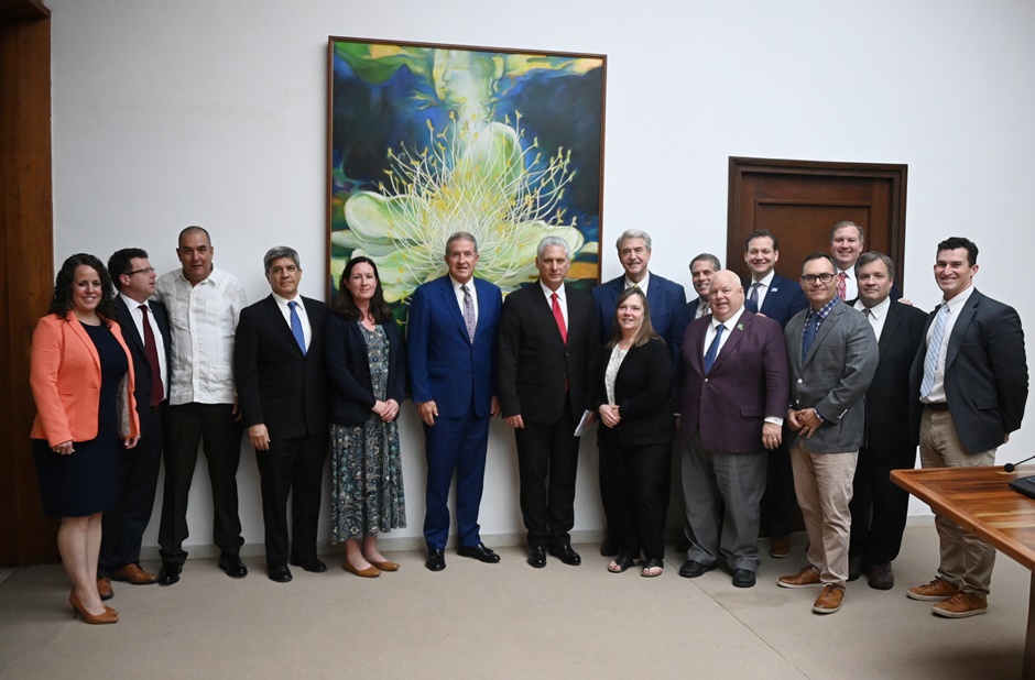 diaz canel con agricultores 1