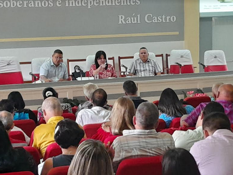 economiaholguin2