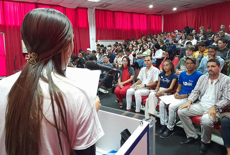 feu UhO ingresos 3