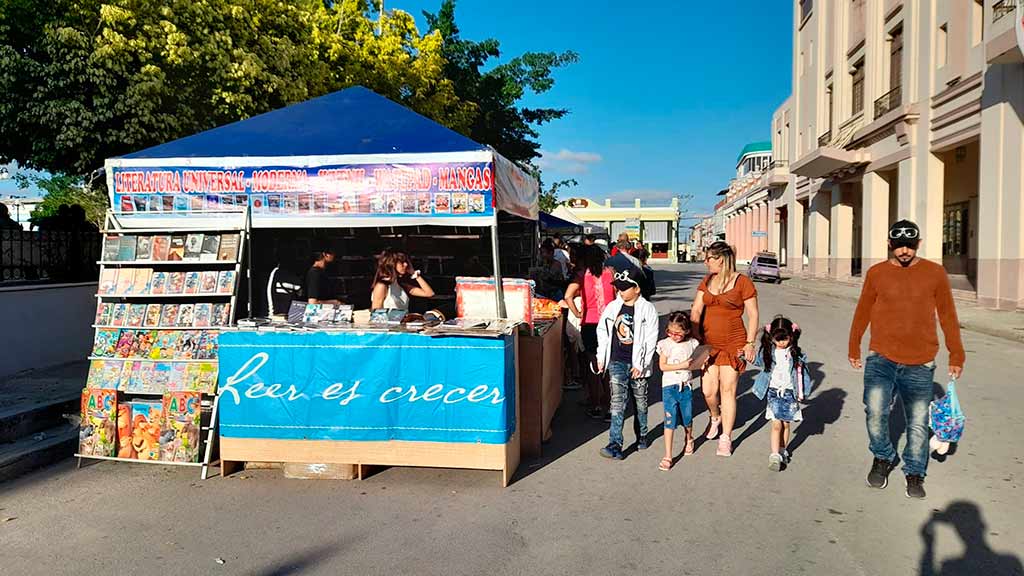 feria del libro holguín 3