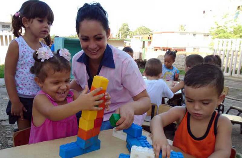 círculos infantiles aniversario 63