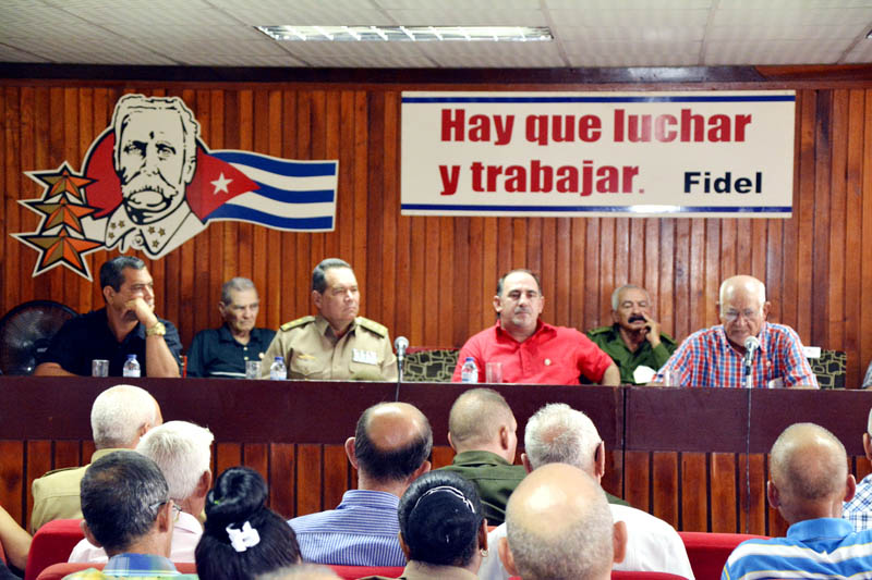 Asamblea combatientes 01