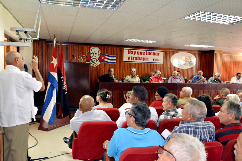 Asamblea combatientes 02