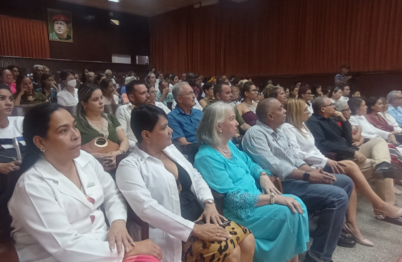 En la provincia. Fotos: Cortesía de DPS Farmacia Holguin3