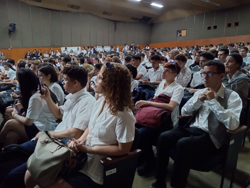 estudiantes medicina 03