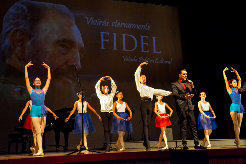 gala Fidel 04