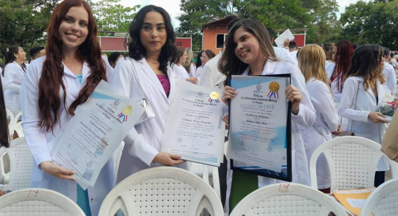 Fotos: De la Autora graduacionUNI3