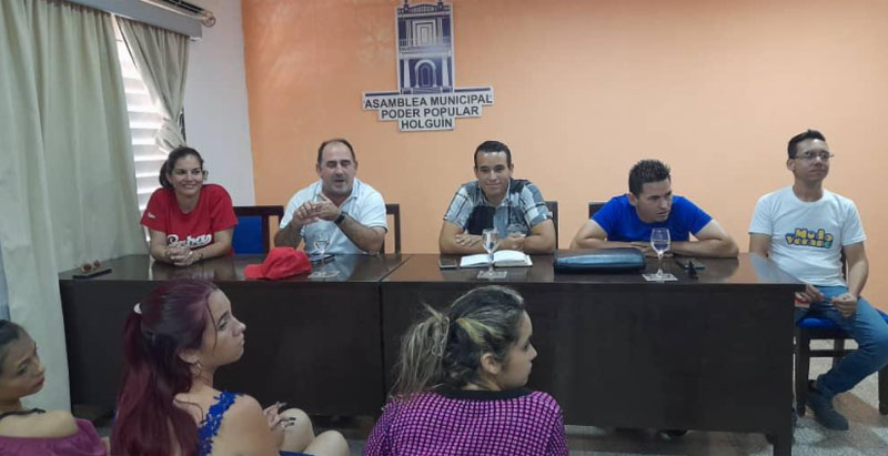 jovenesU1