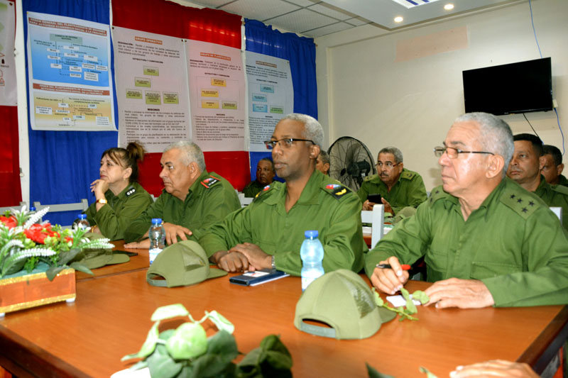 defensa UN 01
