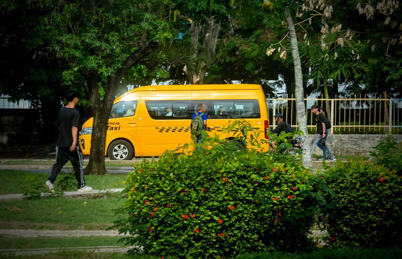0710 microbuses holguin2