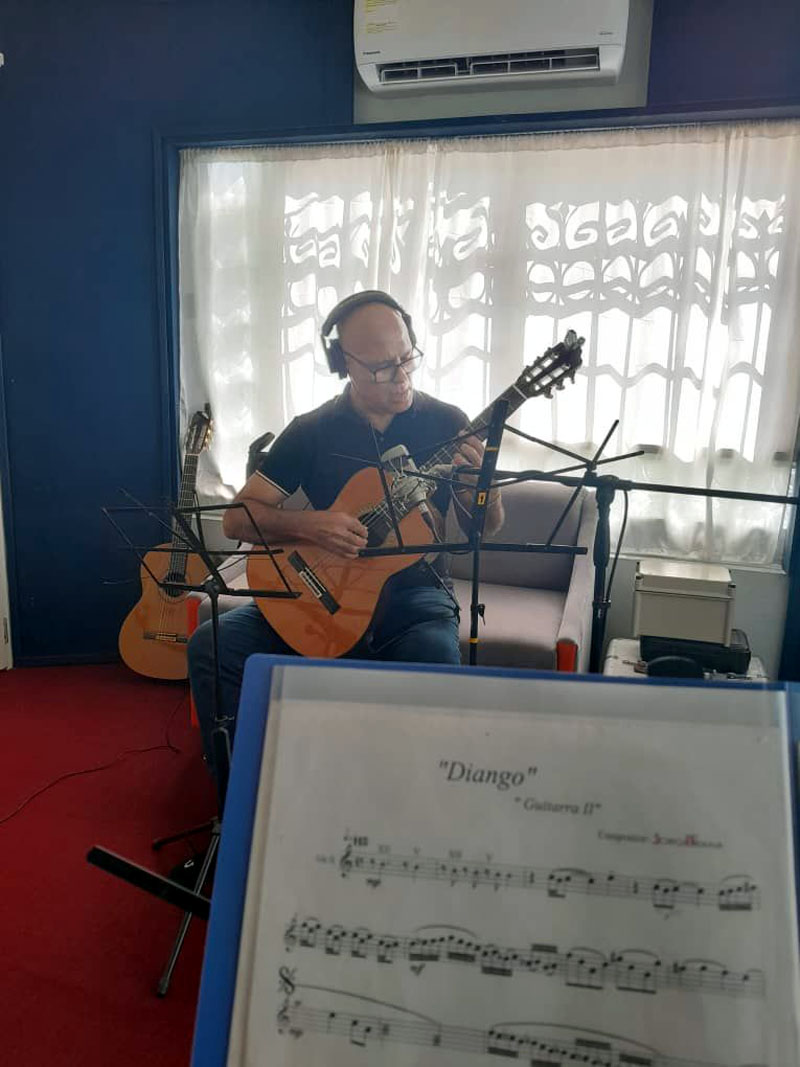 disco guitarras 02