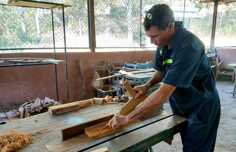 industria del mueble 01