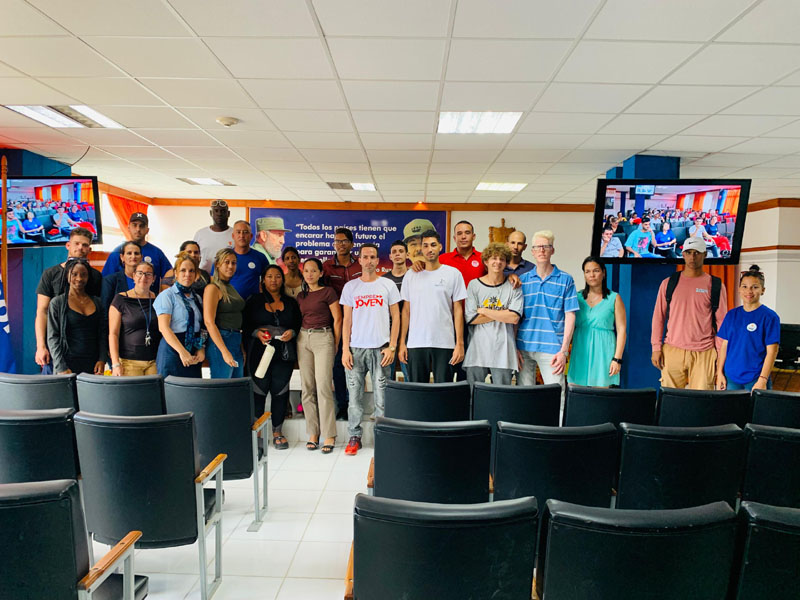 electricos jovenes 04