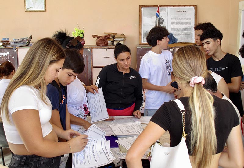 curso escolar preparativos Ariel Nico 06
