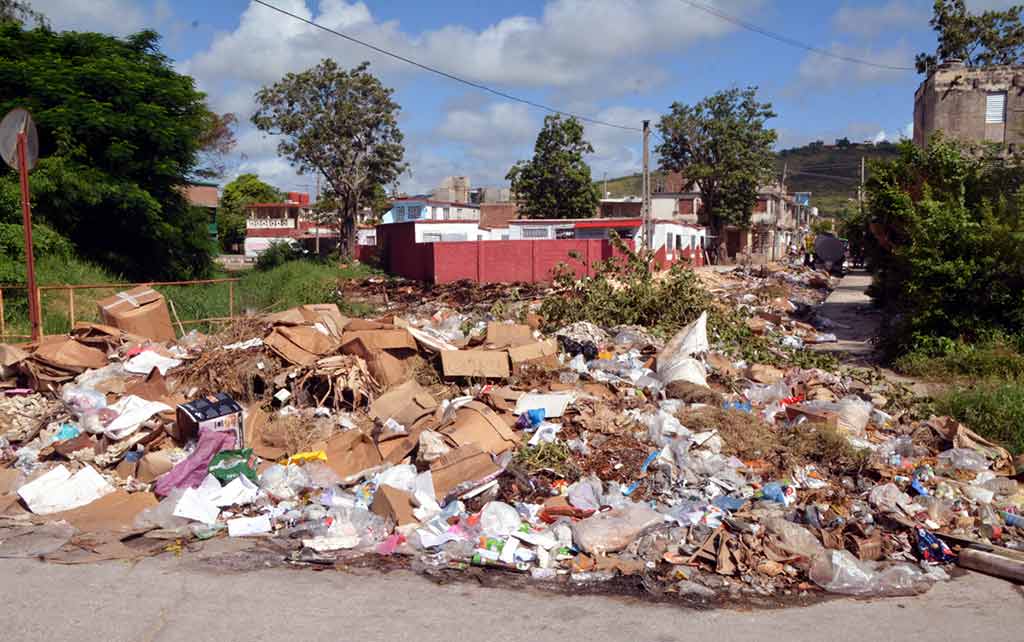 Fotorrep aguas albañales basura ATH 4