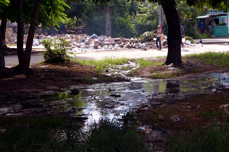 Fotorrep aguas albañales basura ATH 5