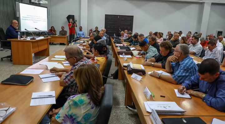 empresa estatal 02