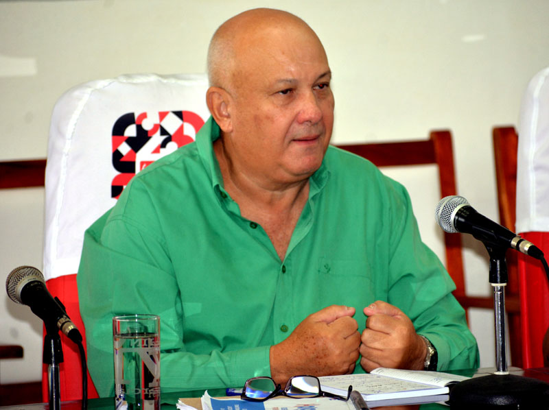 reunion tapia 02