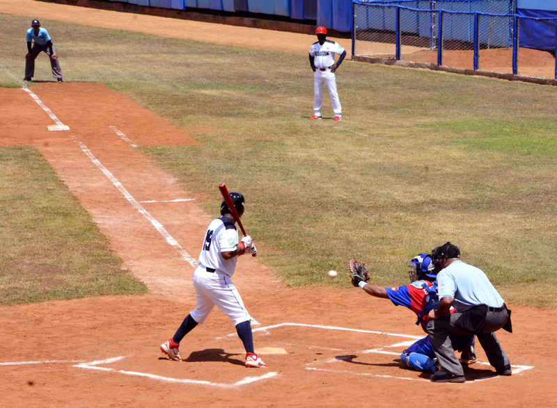 Juego Holguin y Granma