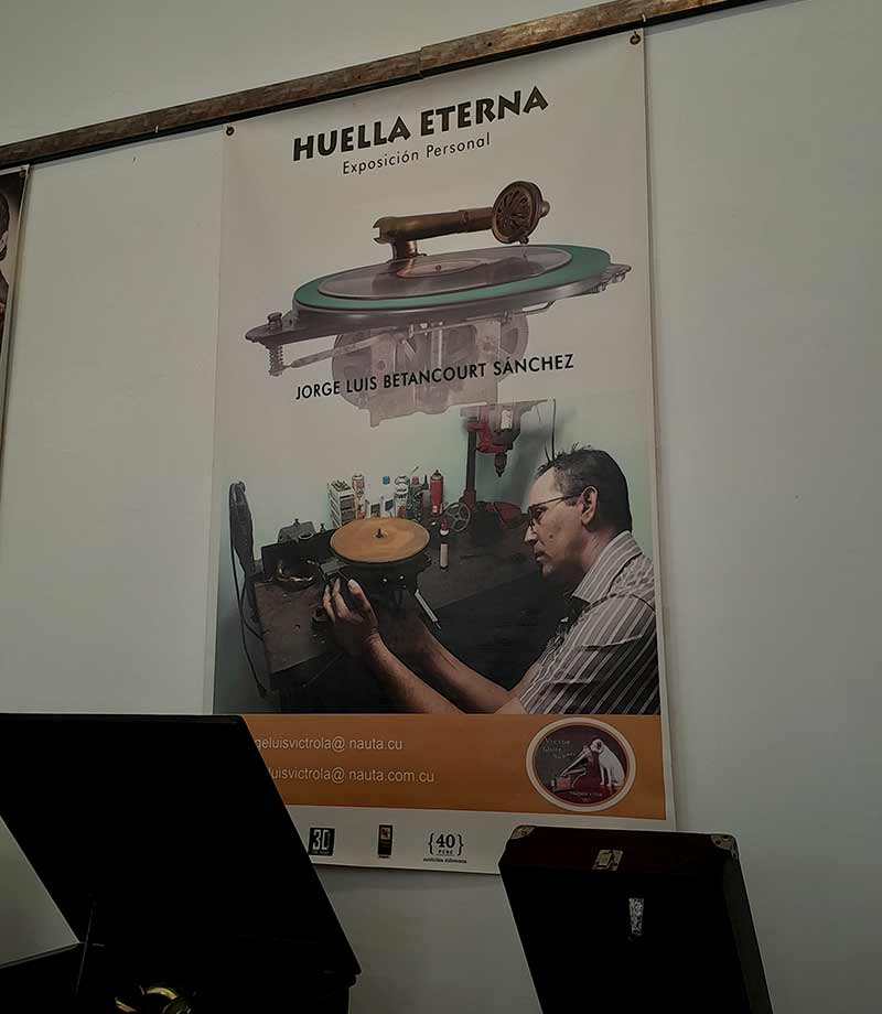 casa victrola 8