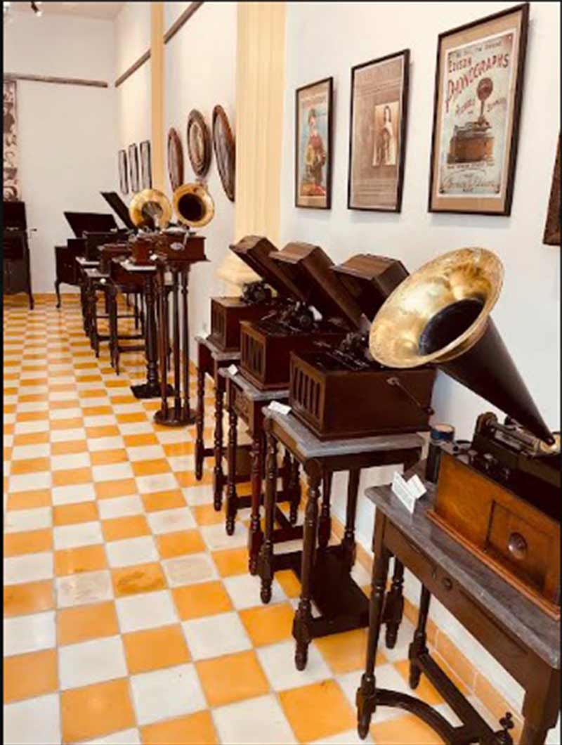 casa victrola 12
