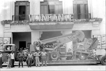 Imagen que perpetúa al Cine Teatro Wenceslao Infante recién concluido, con su majestuoso estilo Art Decó