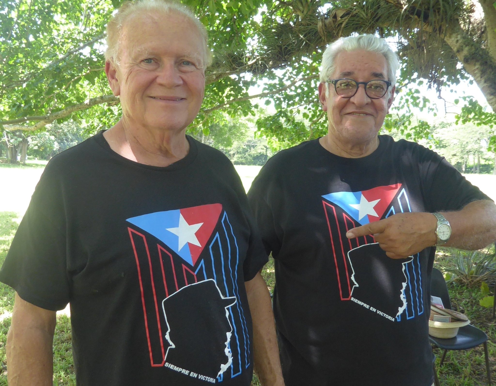 Los integrantes de la Brigada de Solidaridad Pedro Hernández y Ramón Soto