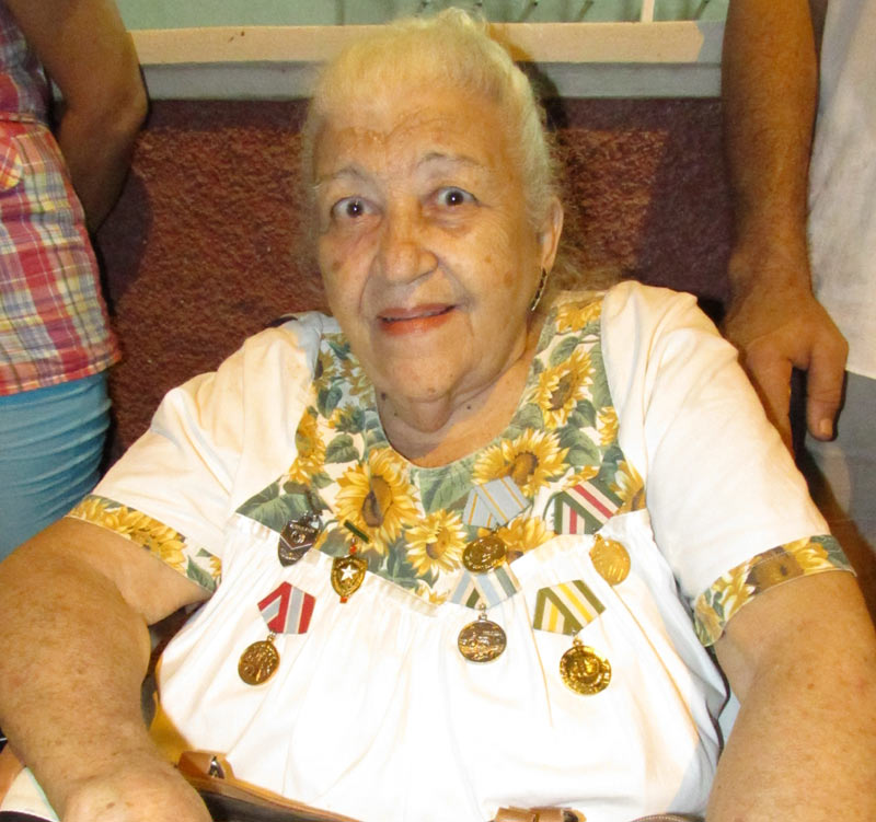 Dolores Berenguer, presidenta de un CDR en el municipio de Holguín desde hace 40 años Acto CDR Dolores 3