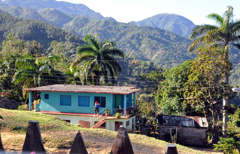 Fotos: AC, La Demajagua,Escambray y Radio Reloj plan turquino 2