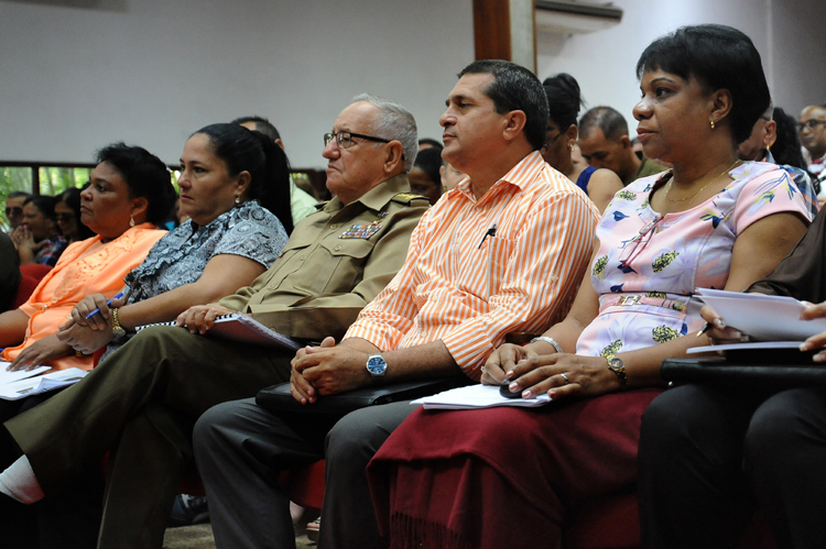 AsambleaGobierno 6