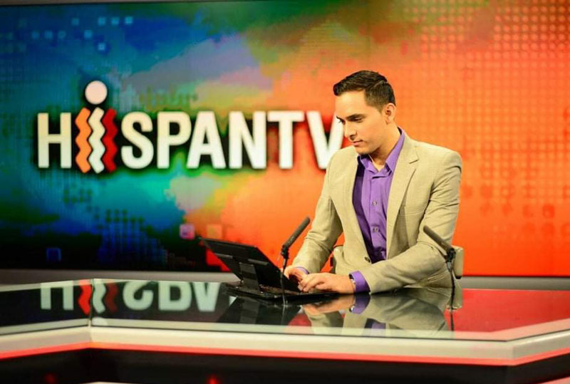 Juan Gabriel Gordín como presentador de Hispan TV, multinacional de izquierda que trasmite para todos los países de habla hispana en América Latina, Europa y Asia Juan gabriel gordin 4