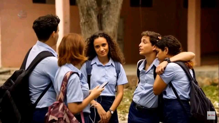Dramatizado Luna Mía. victor2