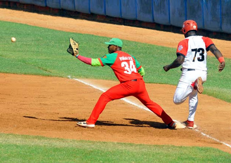 Las Tunas y Santiago de Cuba protagonizan uno de los duelos en los play off de la 60 Serie Nacional las tunas stago play off
