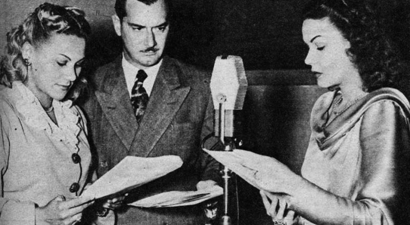 Xiomara Fernández (Graciela del Busto), Carlos Badías (Albertico Limonta) y Minín Bujones (Isabel Cristina) interpretando una escena de El derecho de nacer en el estudio de CMQ. El derecho de soñar 07